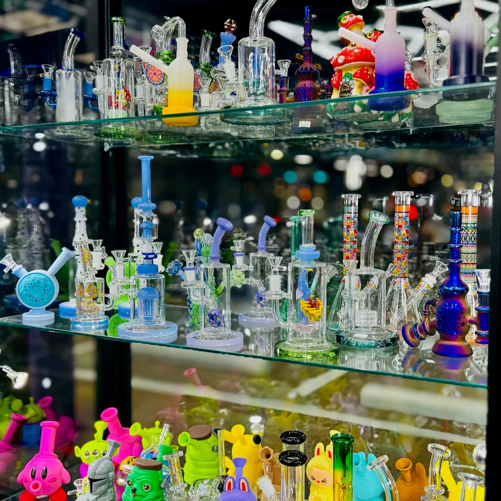Glass water pipes and rigs at EZ Smoke House Hampton VA